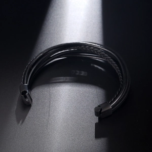 Men's multilayer braided leather bracelet with matte black magnetic metal clasp