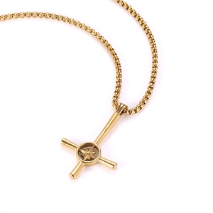 Collana a croce in acciaio inossidabile dorato con pendente a bussola a stella e catena box