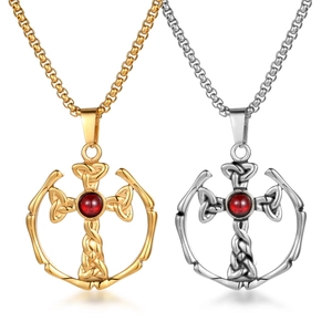 Collane croce celtica gotica in acciaio al titanio con gemme rosse in oro e argento