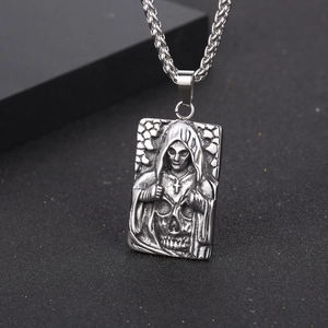 Collana con ciondolo scheletro mietitore in acciaio al titanio retro con rilievo a croce