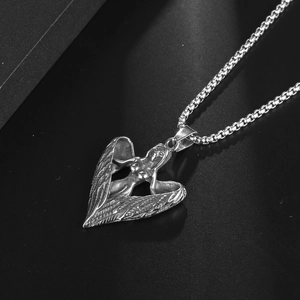 Pendentif ailes d'ange en acier titane rétro avec finition argentée et chaîne box