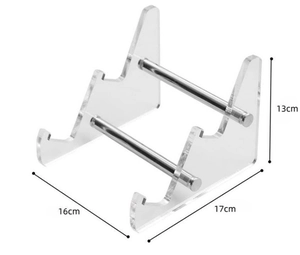 Dimensiones detalladas del soporte de teclado acrílico con medida de 16x17x13cm