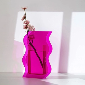 Modern wavy pink acrylic geometric flower vase with translucent finish for desk decor