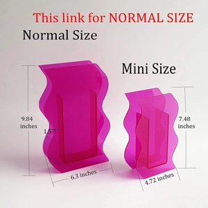 Size comparison between normal and mini wavy pink acrylic flower vases with dimensions