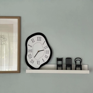 Modern Surrealist Dali Style Melting Wall Clock Acrylic Silent Roman Numeral Decorative Art Clock For Living Room Office