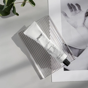 RNW Luminous Hand Cream with Niacinamide on water ripple acrylic board for art painting