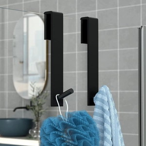 Lot de 2 crochets noirs en acier pour porte de douche en verre dans une salle de bain