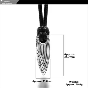 Détails des dimensions du pendentif balle: 34,7 mm de hauteur et 11,8 mm de largeur gravée