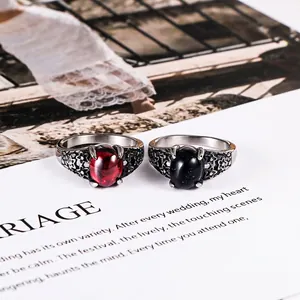 Vintage Floral Stainless Steel Ring Oval Red Blue Rhinestone Inlaid Ring Retro Punk Hollow Flower Unisex Finger Jewelry