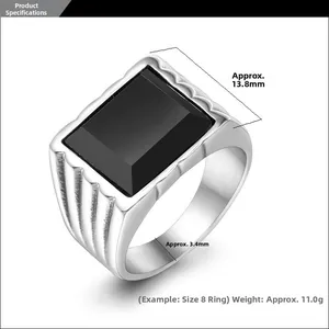 Parametri dettagliati delle dimensioni dell'anello da uomo in argento con pietra nera