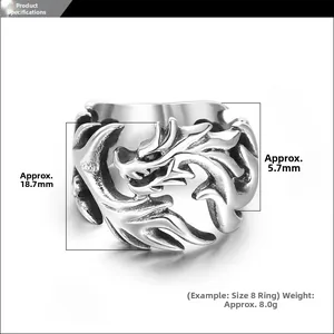 Detailansicht des Drachenrings mit 18,7 mm Breite und aufwendiger Stahlgravur