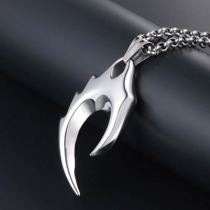 Collier en acier titane pour homme avec pendentif griffe de flamme poli sur grosse chaîne