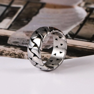 Vintage Titanium Steel Hollow Cuban Link Ring For Men Women Industrial Polished Silver Color Fashion Jewelry Finger Ring Gift