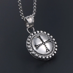 Collana vintage gotica in acciaio inossidabile con ciondolo a croce nera e catena box