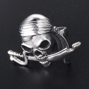 Bague crâne pirate en acier inoxydable pour homme avec sabre et bandana style punk