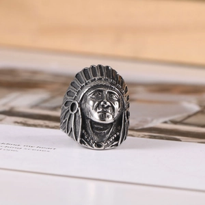 Vintage Indian Chief titanium steel ring with feathered headdress in retro silver finish