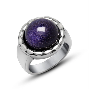 Bague vintage en acier titane avec pierre de soleil bleue et finition argent brossé
