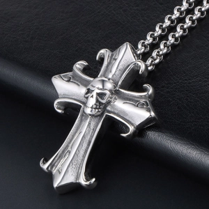 Gothic retro skull cross pendant necklace in vintage silver finish with chain