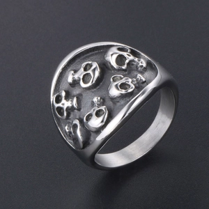 Gothic punk men's skull ring in silver polished stainless steel with embossed details