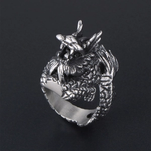 Vintage gothic dragon ring for men in retro silver finish with detailed scale engraving