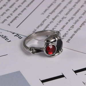 Gothic Retro Titanium Steel Red Rhinestone Claw Ring For Men Women Vintage Punk Rock Dragon Claw Inlaid Round Gem Ring Jewelry