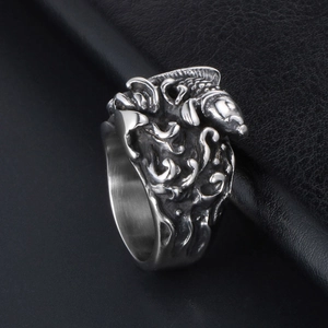 Chinese vintage koi fish wave ring in titanium steel with embossed punk style design