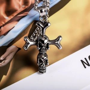 Gothic punk double skull cross pendant necklace in vintage silver steel for men