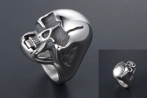 Detailed close-up of gothic zombie skull ring featuring oxidized stainless steel details