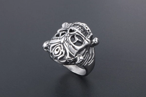 Detailed close-up of retro silver stainless steel ring featuring a bulldog punk design