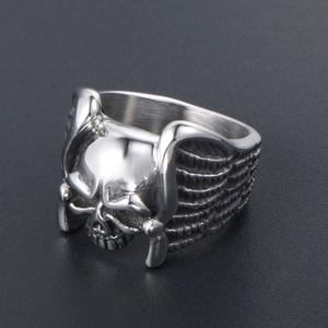 Vintage punk silver skull ring with angel wing textures in polished titanium steel