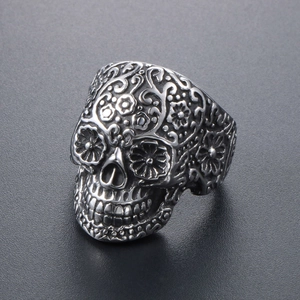 Gothic vampire sugar skull ring for men with vintage floral engraving in stainless steel