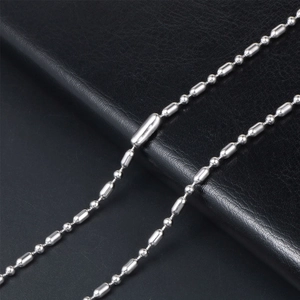 Collier chaîne bambou en acier inoxydable poli avec perles argentées cylindriques