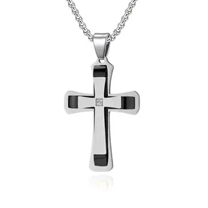 Collier Pendentif Croix en Acier Inoxydable pour Hommes Avec Strass Incrusté Double Couleur Électroplaqué Bijoux Religieux