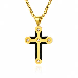 Collier Pendentif Croix en Acier Titane Incrustation Fibre de Carbone Strass Bijoux Religieux Mode Homme Femme
