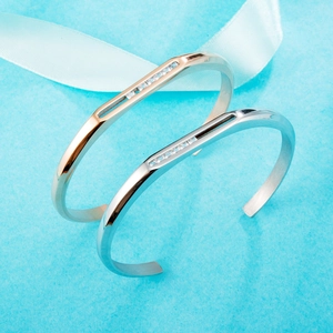 Bracelets joncs en acier inoxydable en forme de C avec zircons en or rose et argent poli