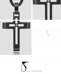 Détails macro du pendentif croix en titane noir avec zircon blanc et chaîne gourmette noire