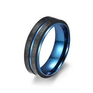 Bague en acier inoxydable pour homme avec fibre de carbone noire et rayure bleue