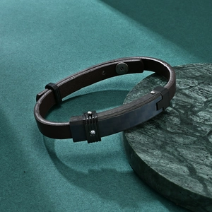 Men's multi-layer leather bracelet with carbon fiber metal inlay and magnetic clasp