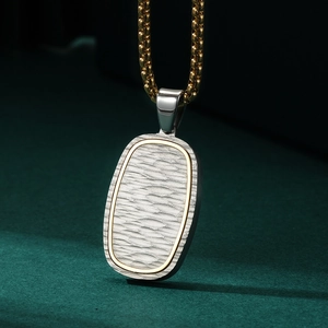 Minimalist hammer texture oval pendant necklace with bicolor gold and silver finish