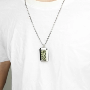 Men's stainless steel hexagonal dog tag necklace with camouflage resin inlay and box chain
