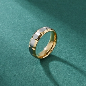 Minimalist bicolour V-groove titanium steel ring with gold edges and brushed silver facets