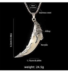 Détail du pendentif dent de loup en acrylique avec les dimensions de la chaîne acier