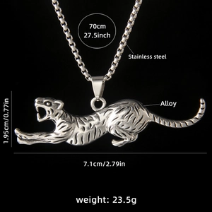 Dynamic cheetah pendant necklace in stainless steel and alloy with 70cm square pearl chain