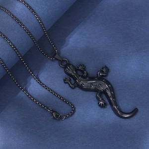 Collana gotica con pendente a lucertola in acciaio inossidabile nero dal design vintage