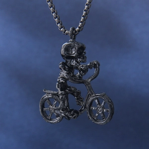 Punk Stainless Steel Skull Riding Bicycle Pendant Necklace For Men Gothic Hip Hop Jewelry Black Alloy Box Chain Long Sweater Chain