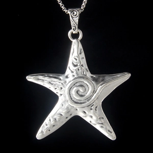 Collier Pendentif Étoile de Mer Argent Vintage Unisexe Texture Martelée Motif Spirale Pendentif en Alliage Chaîne en Acier Inoxydable