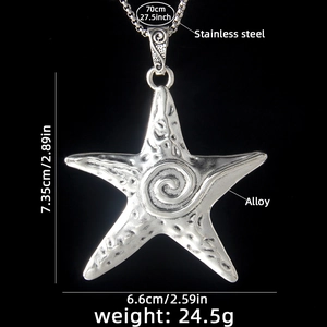 Grand collier pendentif étoile de mer vintage avec texture martelée sur une longue chaîne