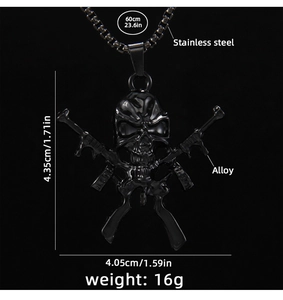 Détails des dimensions et poids du collier punk avec pendentif crâne et fusils