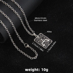 Collier tarot vintage en acier inoxydable avec pendentif Justice et émail noir