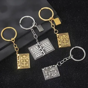 Porte-Clés Livre Sainte Bible en Métal Vintage Pendentif Croix Rétro Religieux Couverture de Bible Charme de Sac Cadeau Bijoux